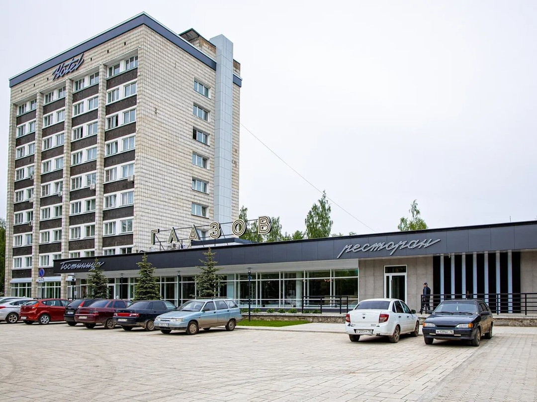 Glazov Hotel