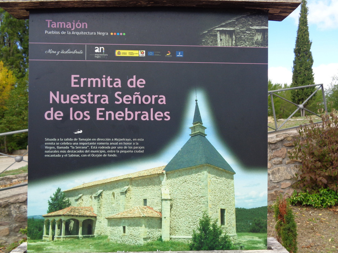 La Ermita de la Virgen de los Enebrales景点图片