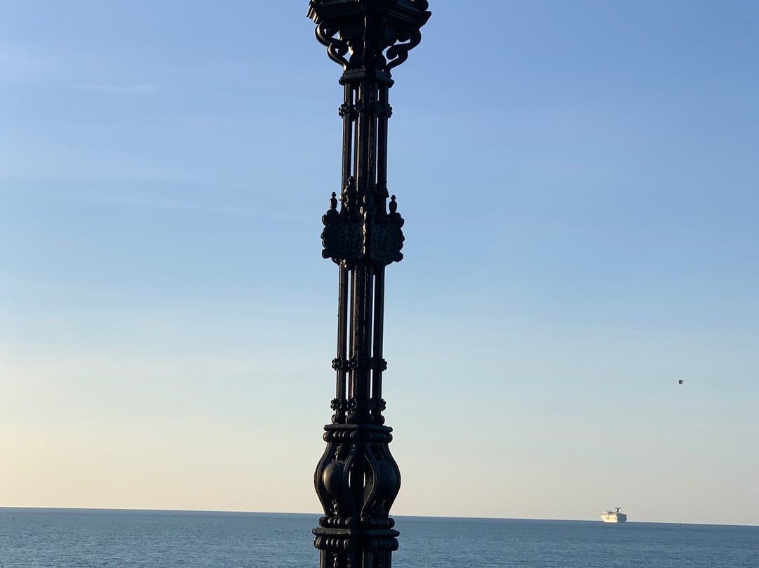 Paseo Canalejas景点图片