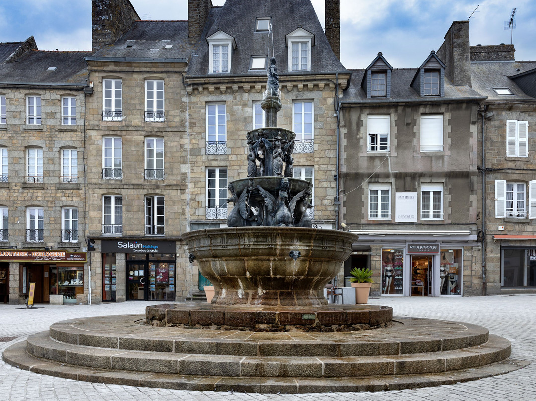 Fontaine de la Plomée-Guingamp必去景点