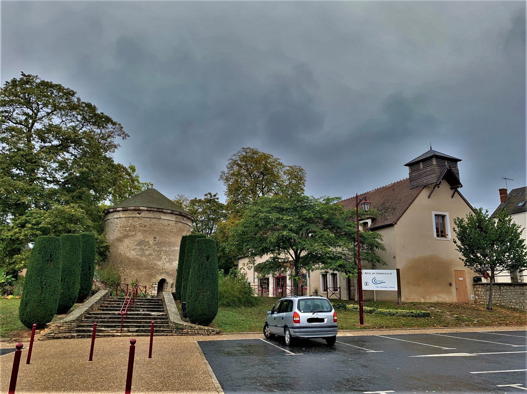 Mairie de Le Donjon景点图片