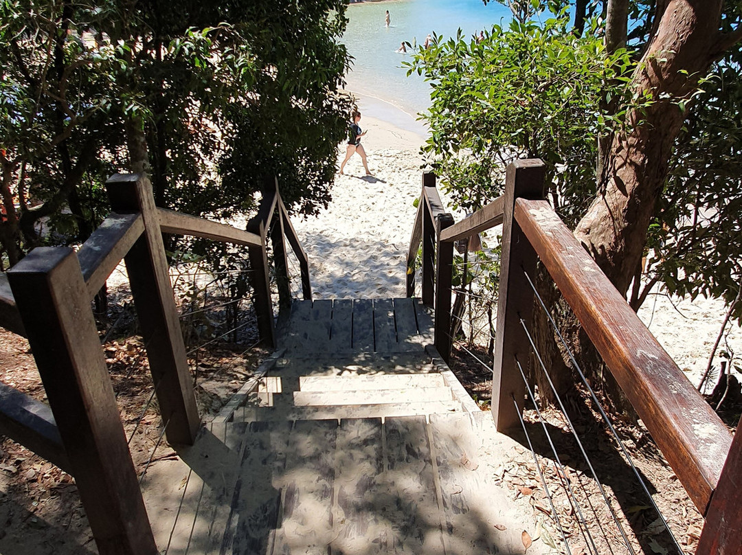 Echo Beach-伯利角必去景点