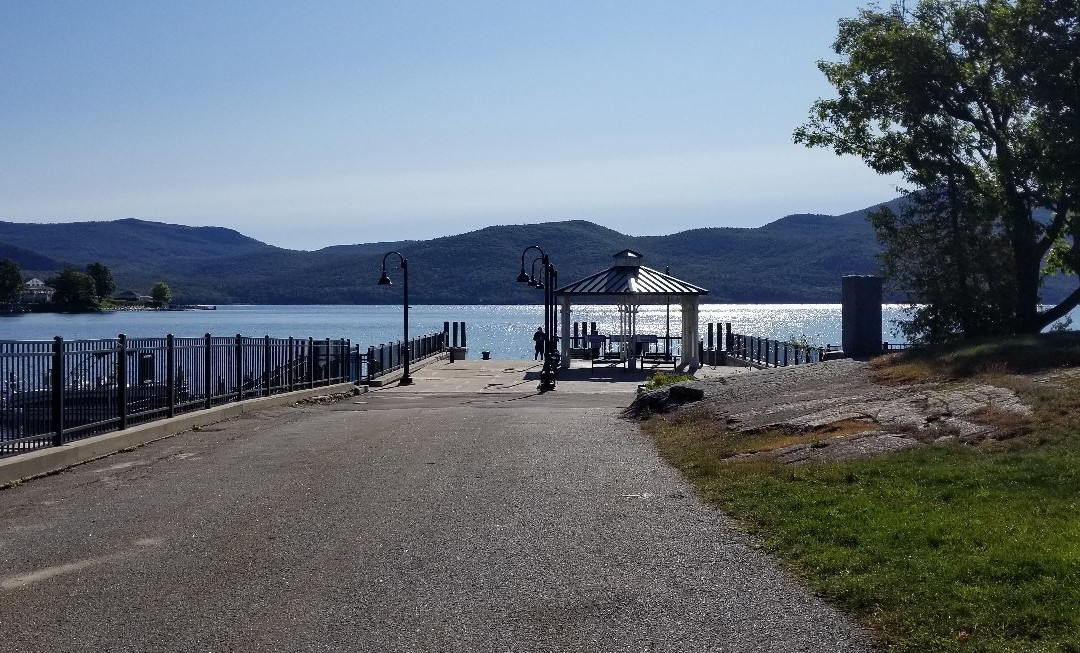 Rogers Memorial Park-Bolton Landing必去景点