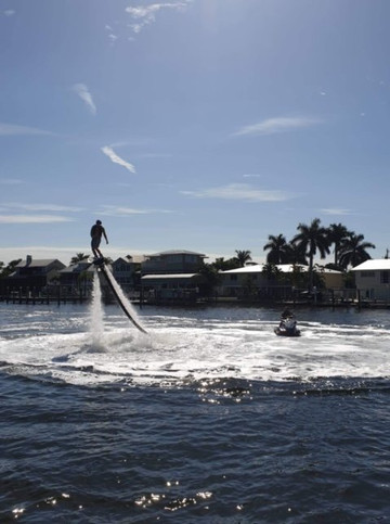 FMB Flyboard-迈尔斯堡海滩必去景点