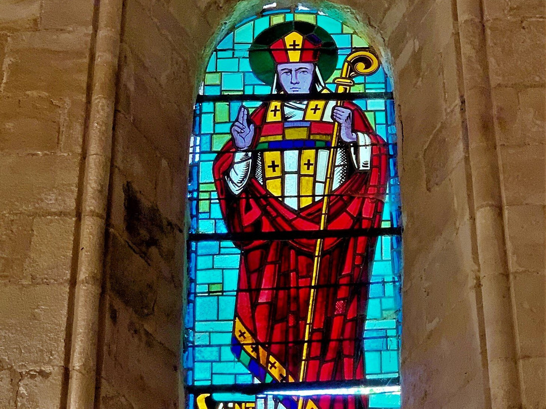 Église Saint-Médard-Germond-Rouvre必去景点