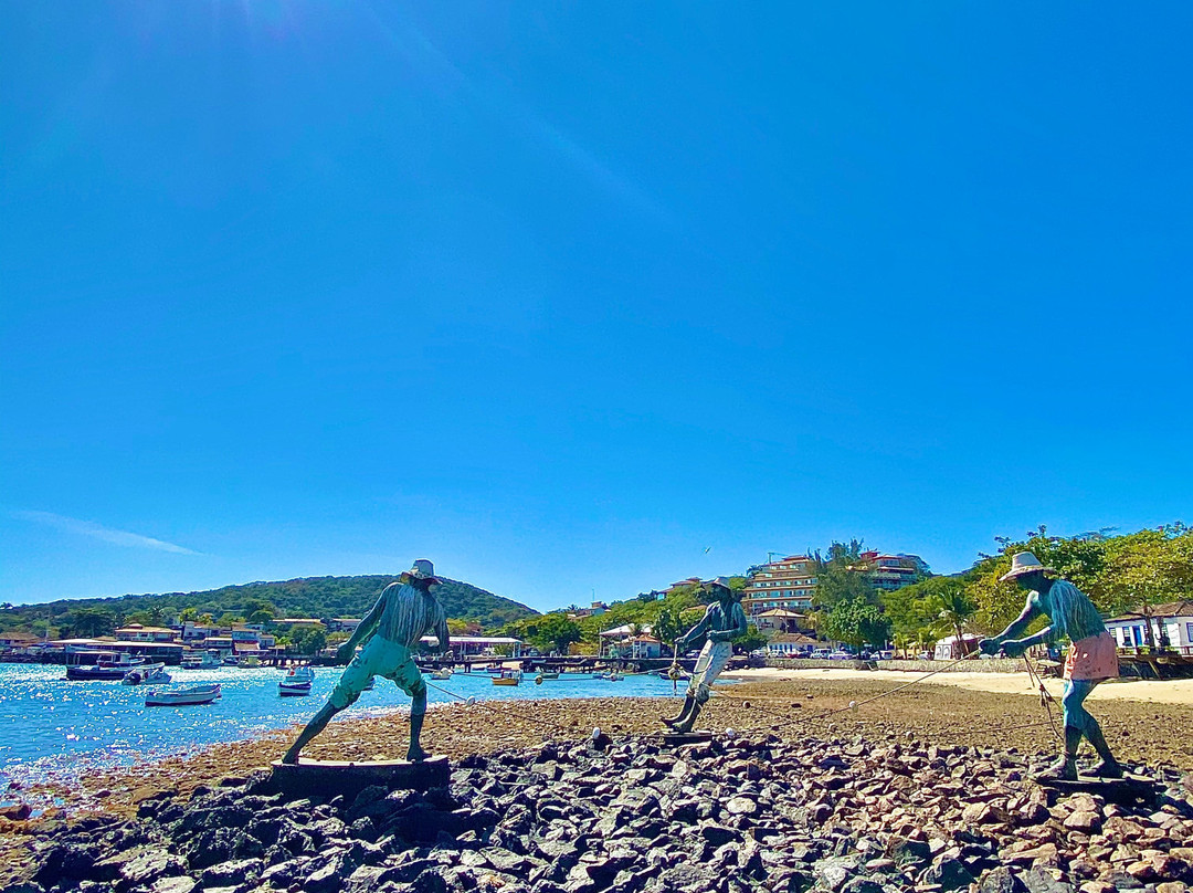 Escultura Os Três Pescadores-布基亚斯必去景点