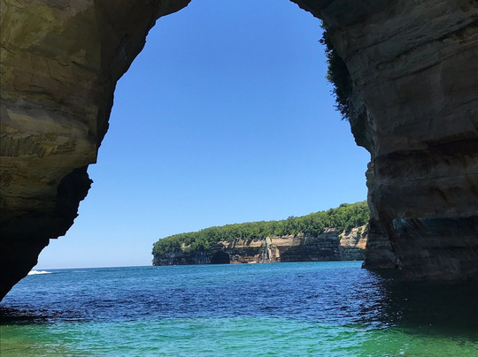Lake Superior Boat Tours-缪尼辛必去景点