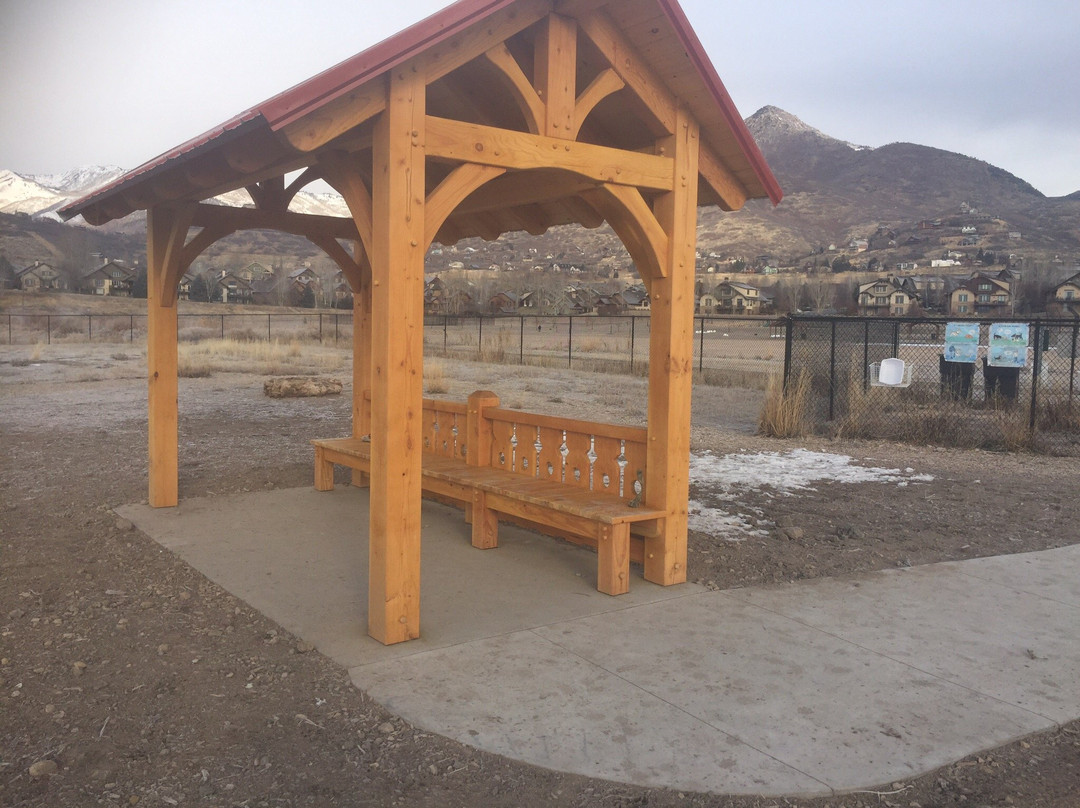 Midway City Dog Park景点图片