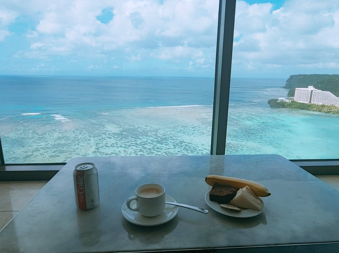 达斯特塔尼关岛度假村主图