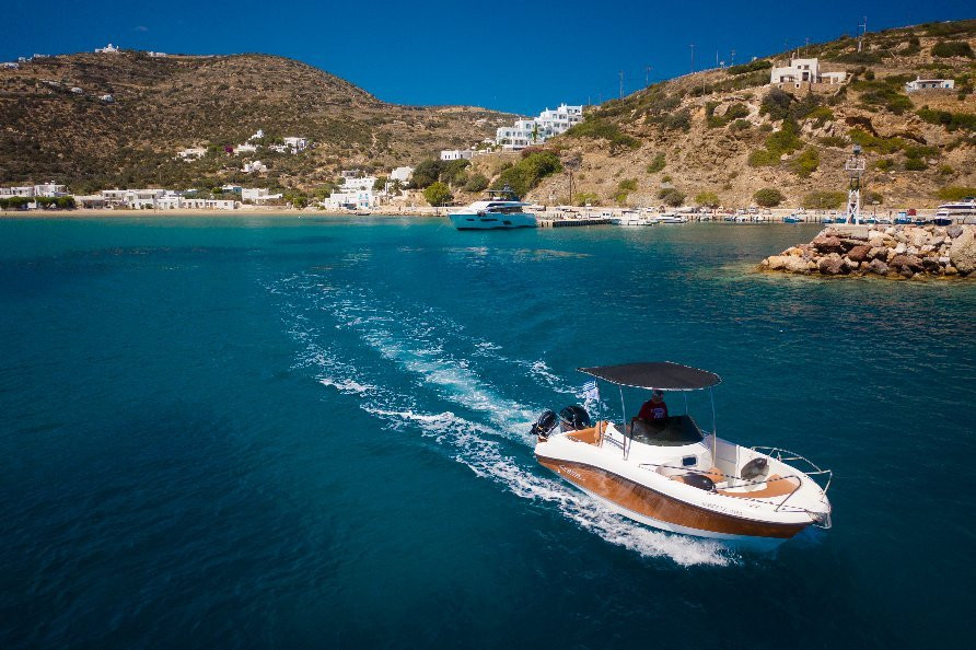 Sifnos Calypso Boat Rental RIB & Private Cruises景点图片
