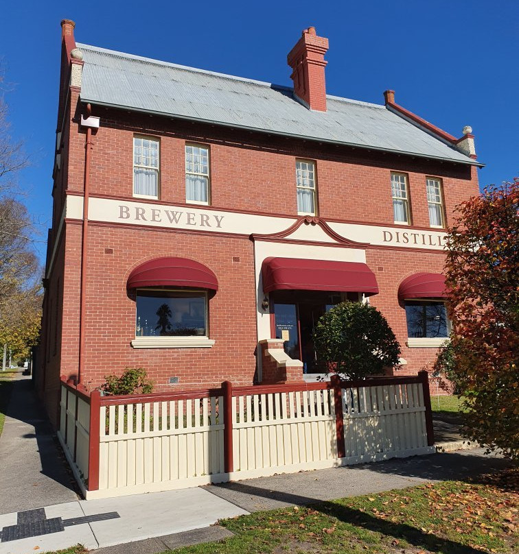 Loch Brewery & Distillery-Loch必去景点