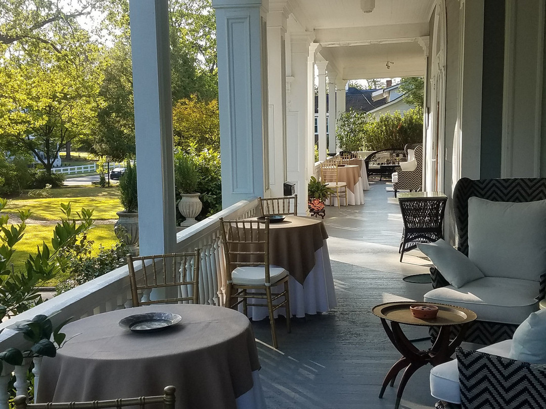 Elmwood 1820 Bed & Breakfast Inn主图