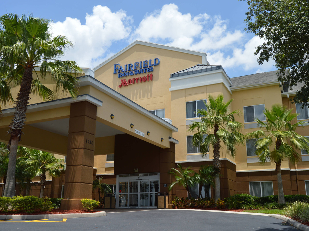 克莱蒙费尔菲尔德客栈&套房酒店主图