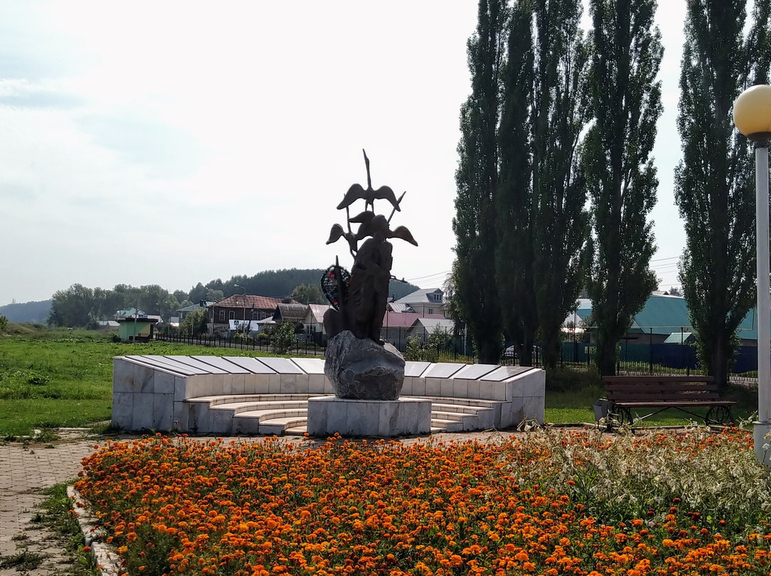 Obelisk to Soldiers Killed in Local Conflicts景点图片