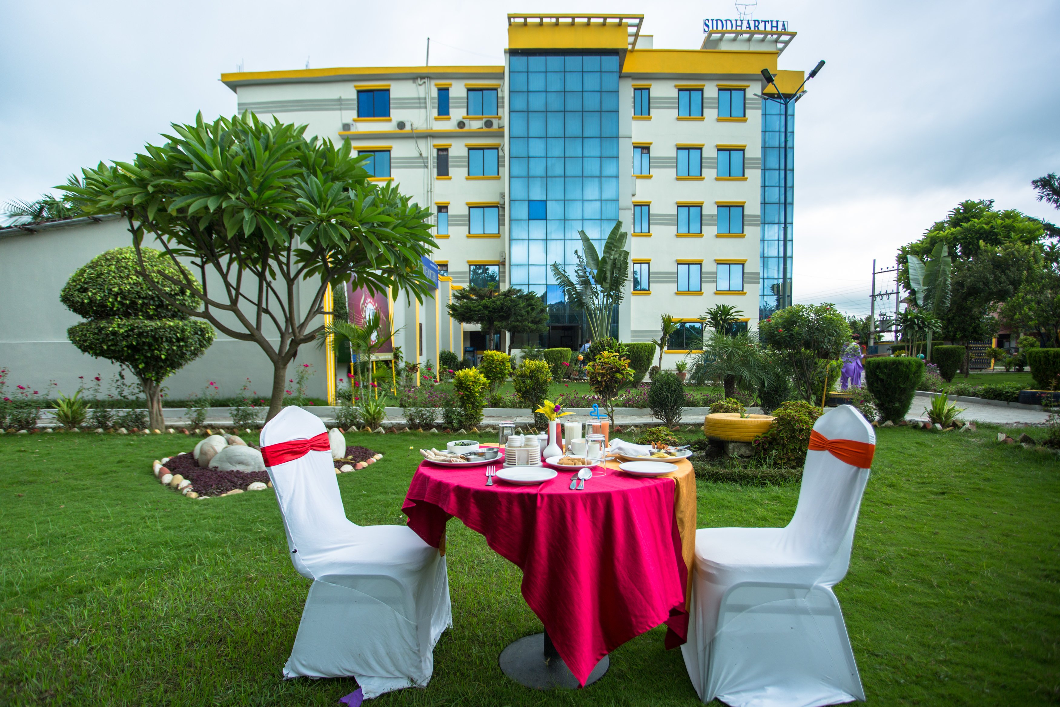 Siddhartha Hotel, Tikapur-官方