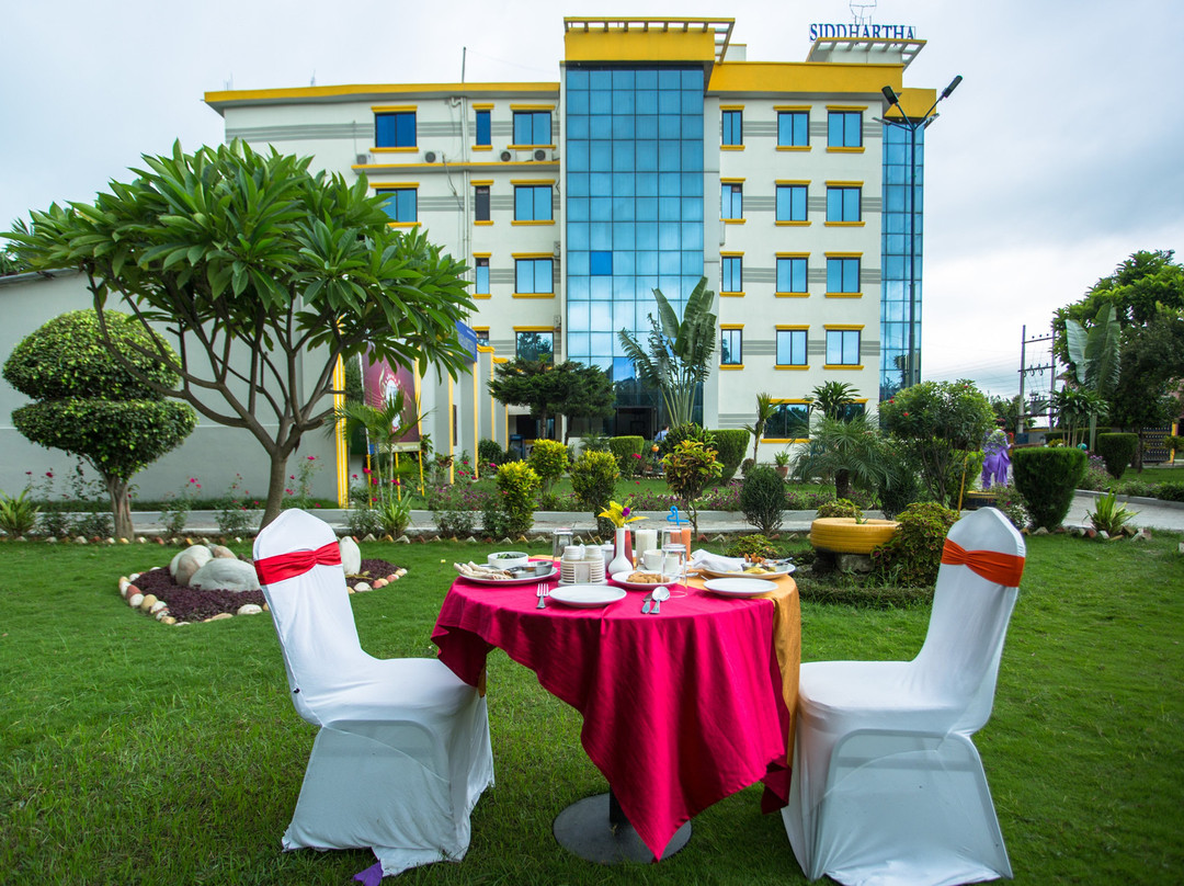 Katarneya Ghat Range酒店住宿-Siddhartha Hotel, Tikapur