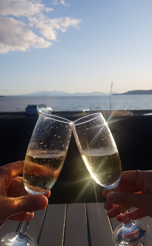 歌堡湖畔汽车旅馆主图