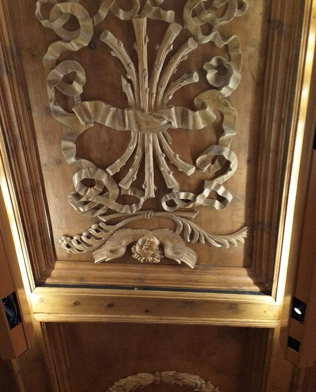 Palazzo della Magnifica Comunità di Fiemme-Cavalese必去景点