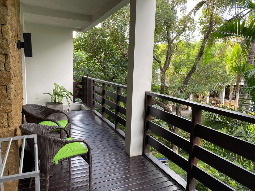 椰子套房酒店主图