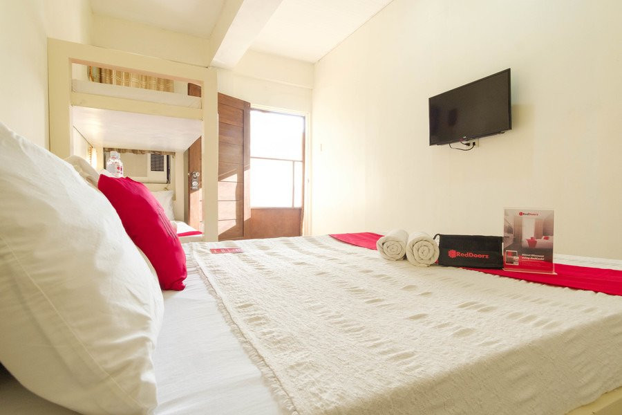 Reddoorz Plus Near Vigan Convention Center主图