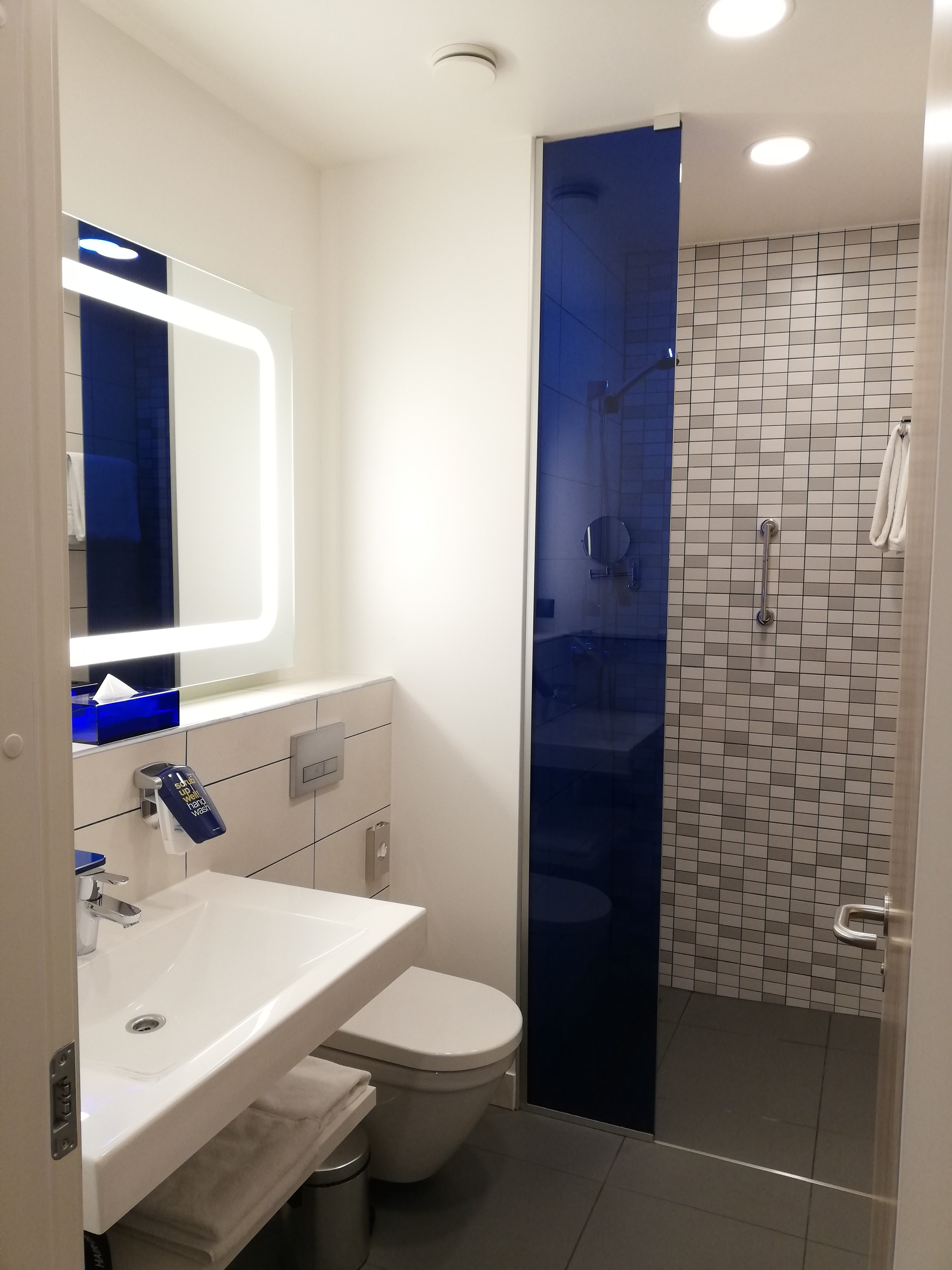 Park Inn by Radisson Residence Riga Barona-浴室