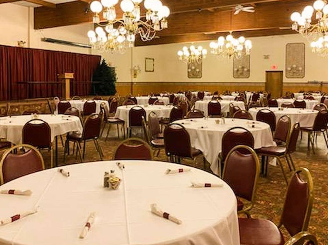 Voyageur Inn and Conference Center主图