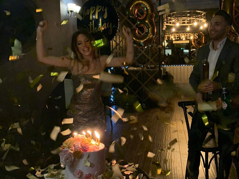 Thewlis Cocktail Lounge-利兹必去景点