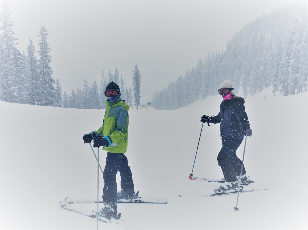 Cottam's Ski Shop-Taos Ski Valley必去景点
