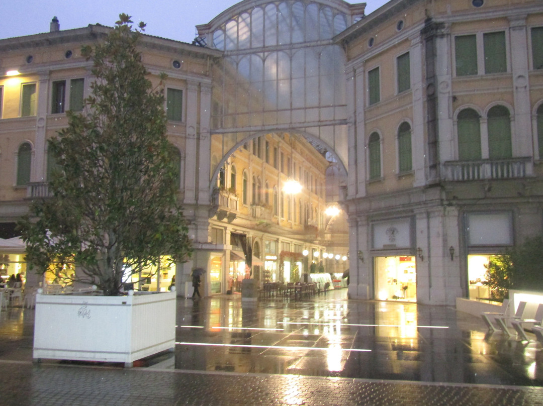 Galleria Matteotti-麦斯特必去景点