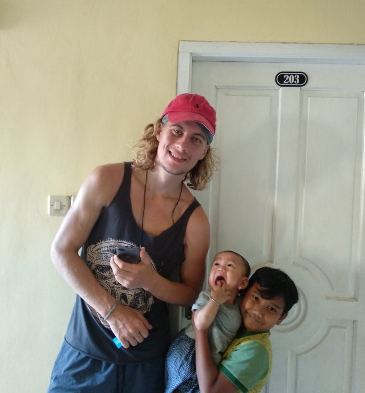 OYO 2165 Alyah Guest House Syariah主图