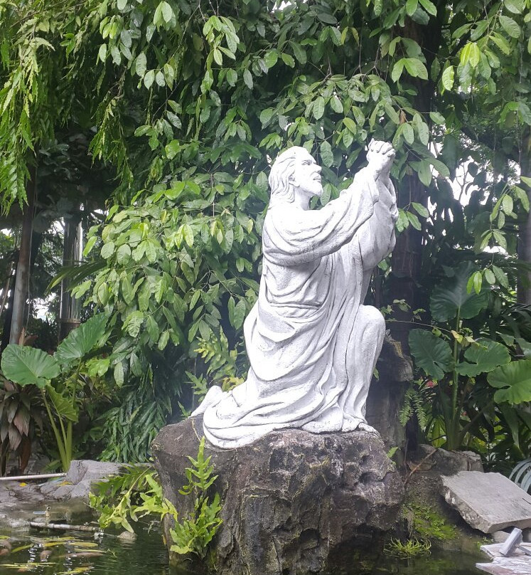 Church of the Blessed Virgin Mary Regina-梭罗必去景点