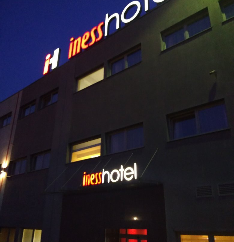 伊塞斯酒店主图