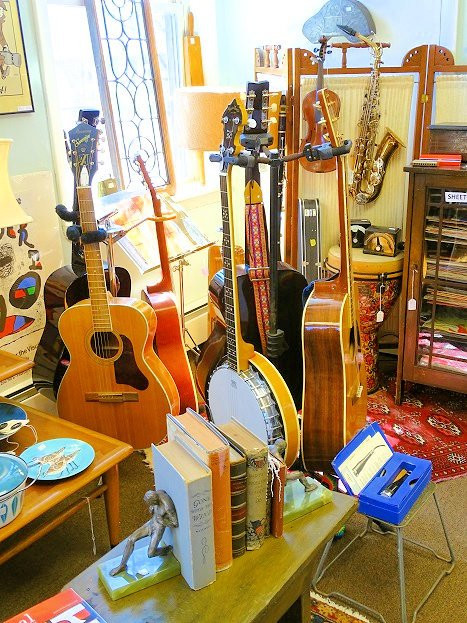 Walden Street Antiques-康科德必去景点
