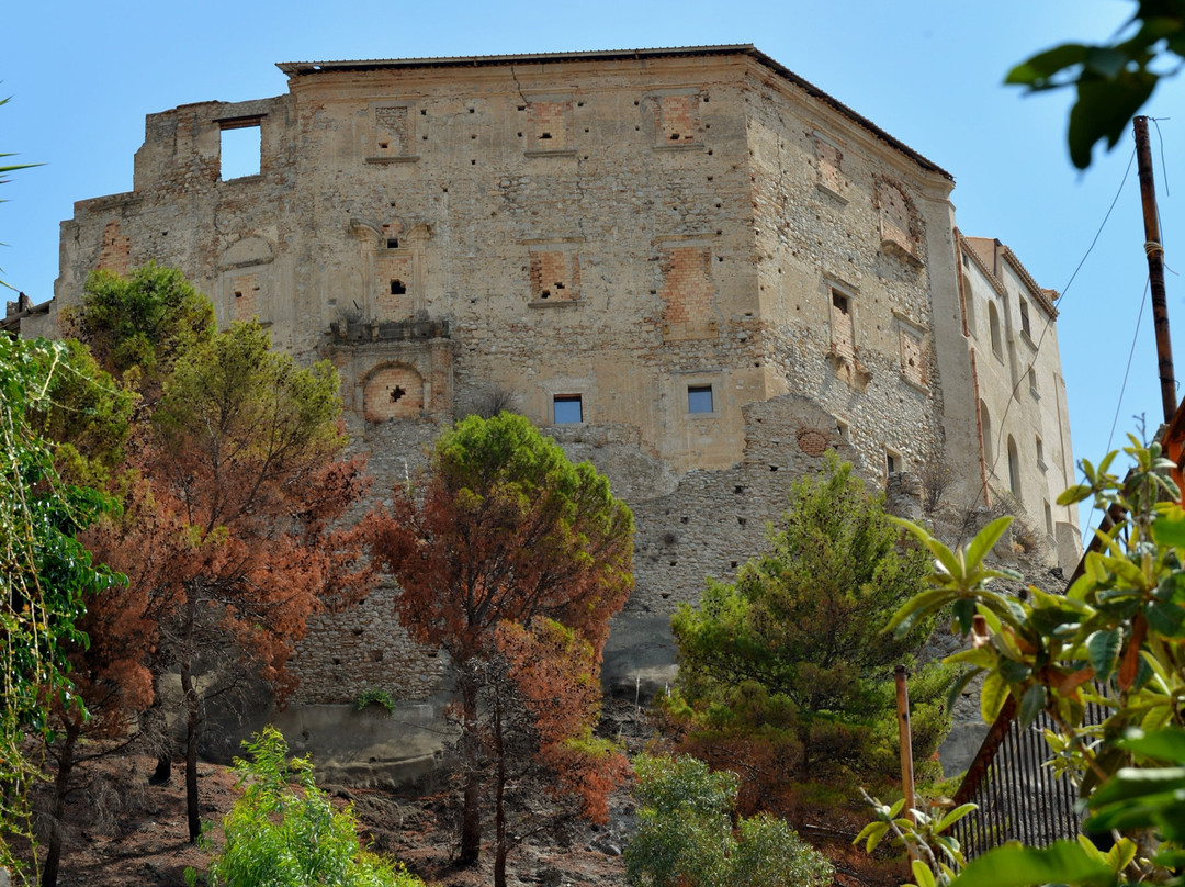 Castello Carafa景点图片