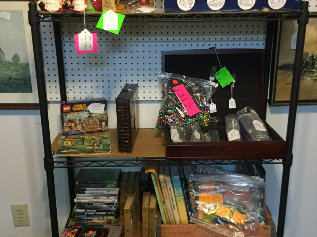 GreenTop Antiques & Collectibles Mall景点图片
