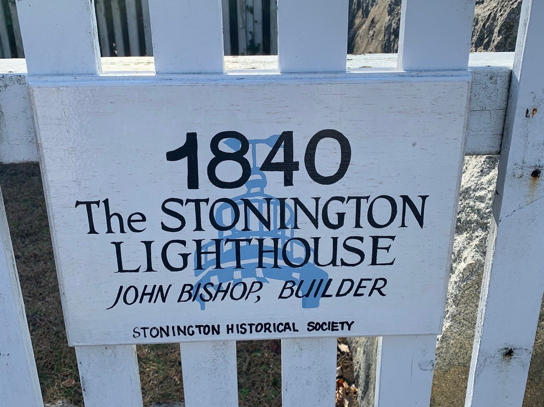 Stonington Lighthouse Museum景点图片