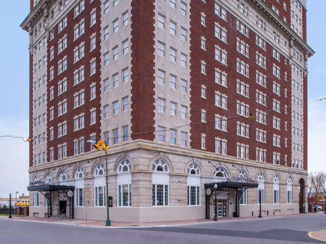 DoubleTree by Hilton Utica主图