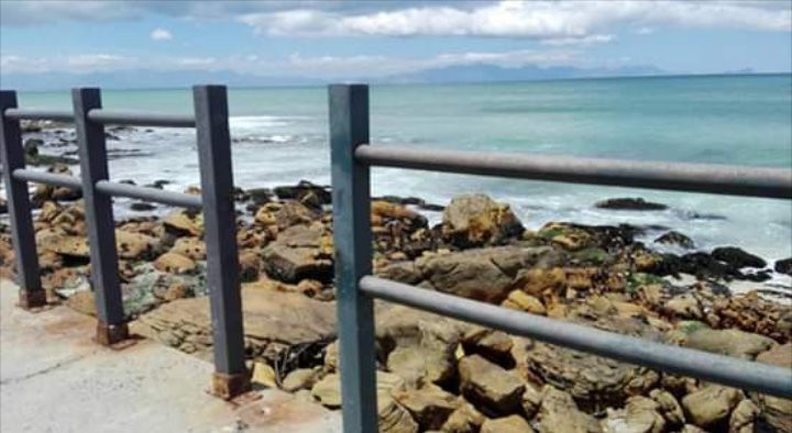Muizenberg Catwalk-Muizenberg必去景点