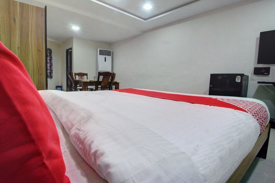 OYO 29573 Santoshi Hometel主图