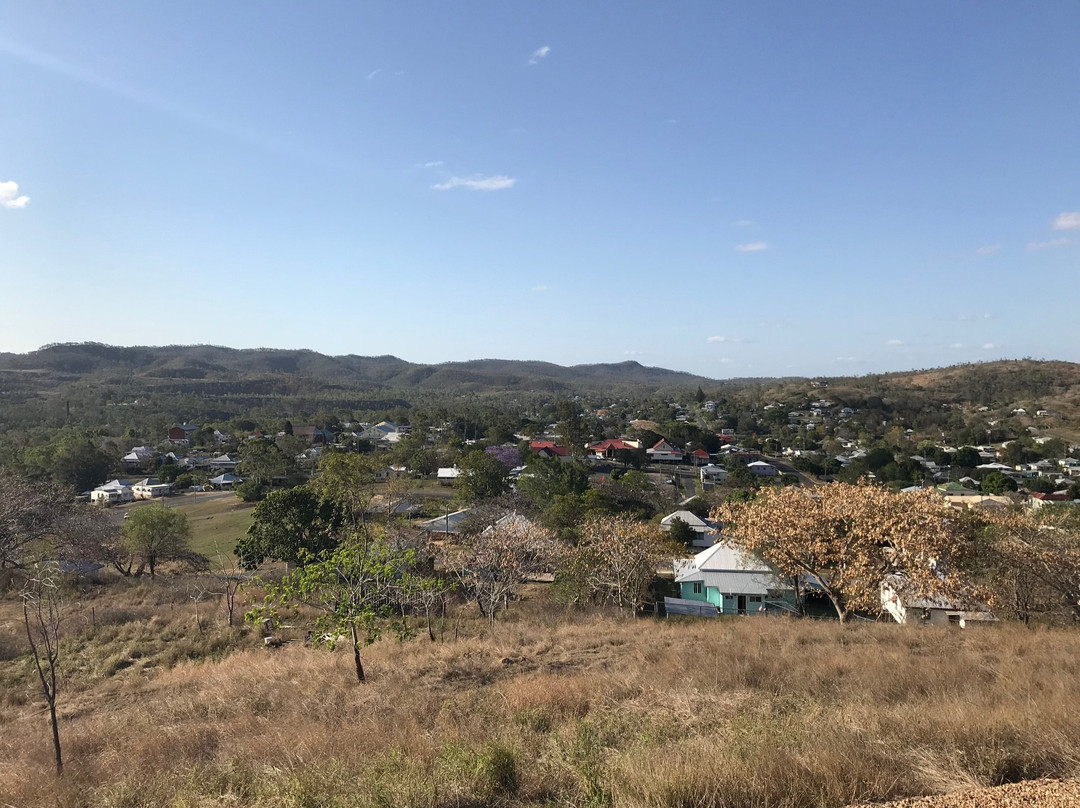 Frank Golding Lookout-Mount Morgan必去景点