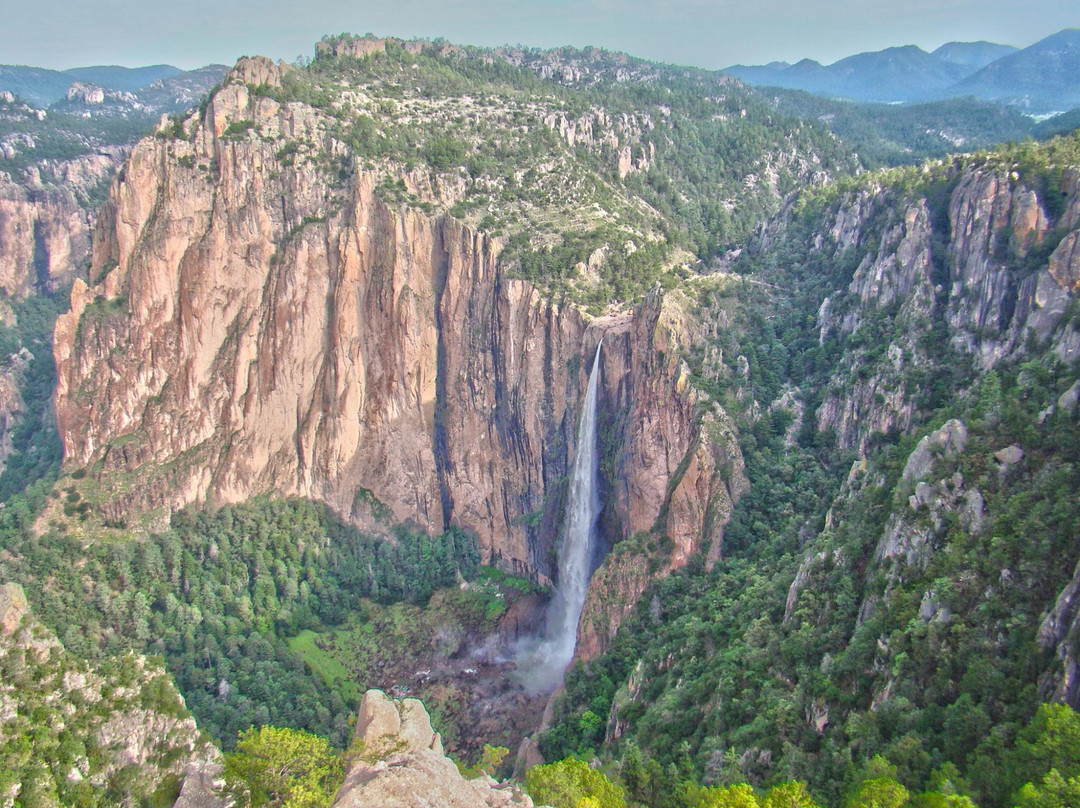 Cascada de Basaseachi National Park景点图片