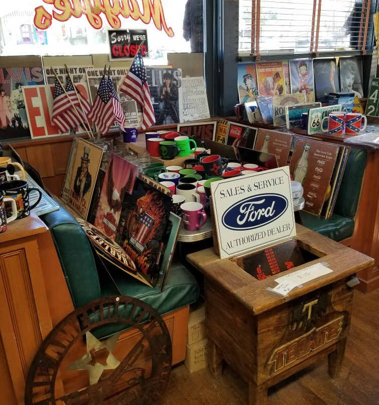 Maggie’s Diner From Wild Hogs Movie Set-Madrid必去景点