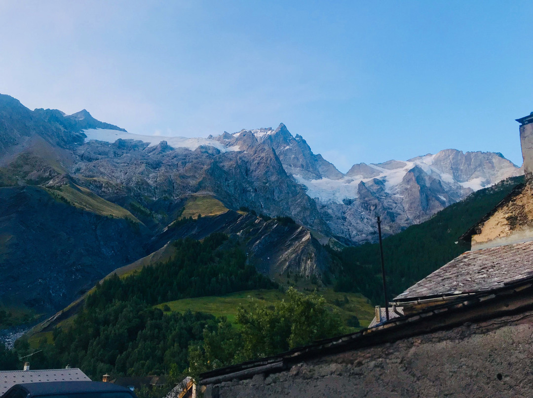 Hotel Auberge Edelweiss主图