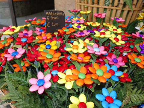 L'Arte del Confetto-苏尔莫纳必去景点