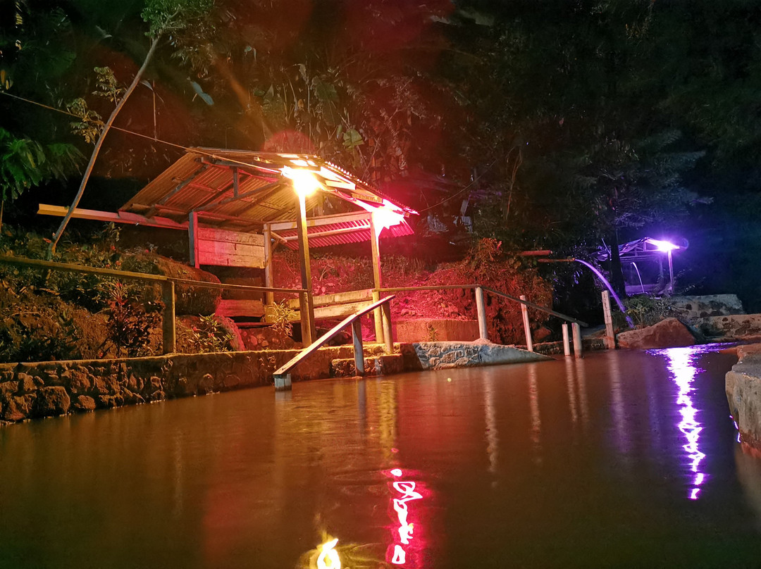 Tia's Hot Spa-罗索必去景点