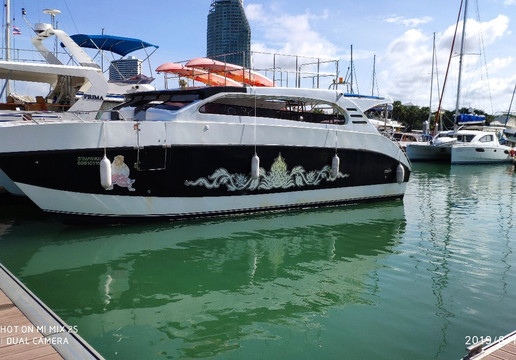 Catamaran Ramayana-芭堤雅必去景点