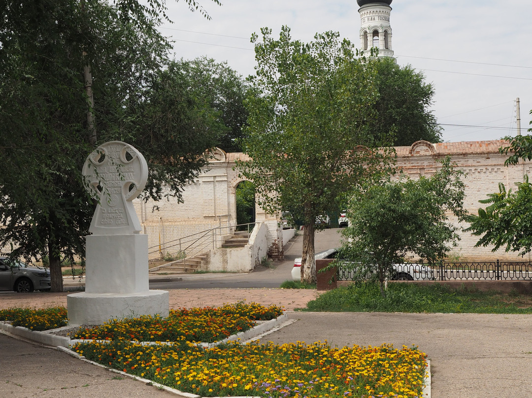 Sculpture Holy Cross-阿斯特拉罕必去景点