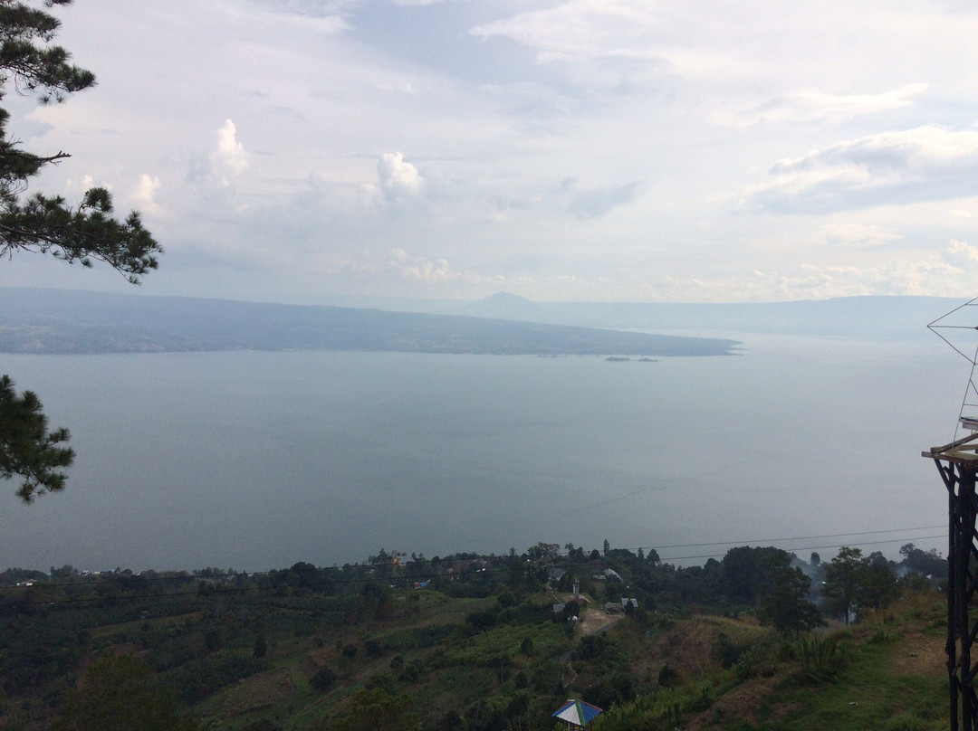 Indah Simarjarunjung Hill-Parapat必去景点