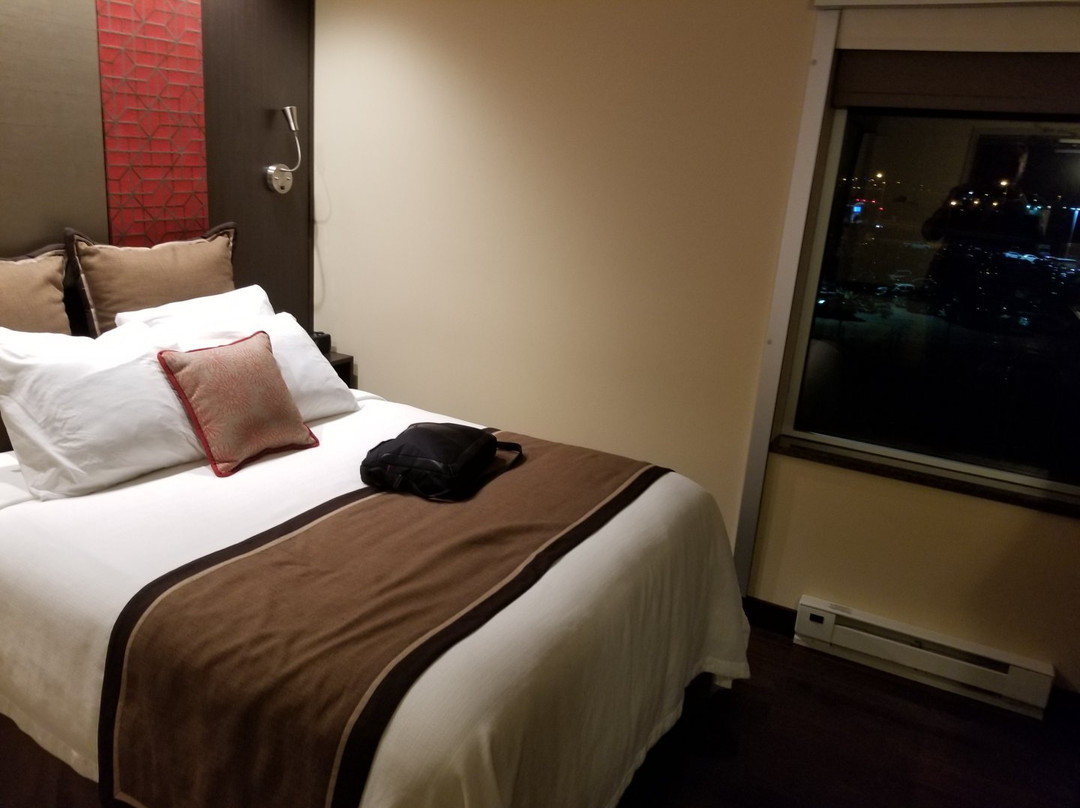 AeroStay Hotel主图