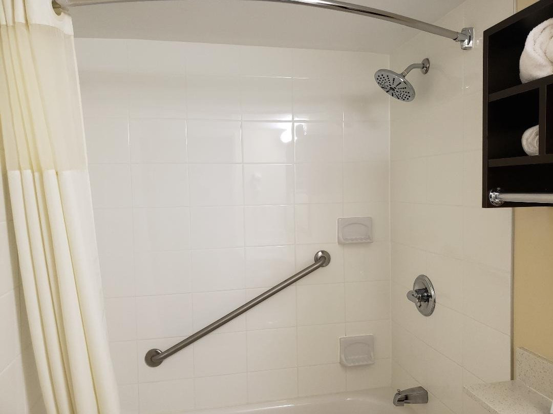 Quality Inn & Suites Bathurst主图